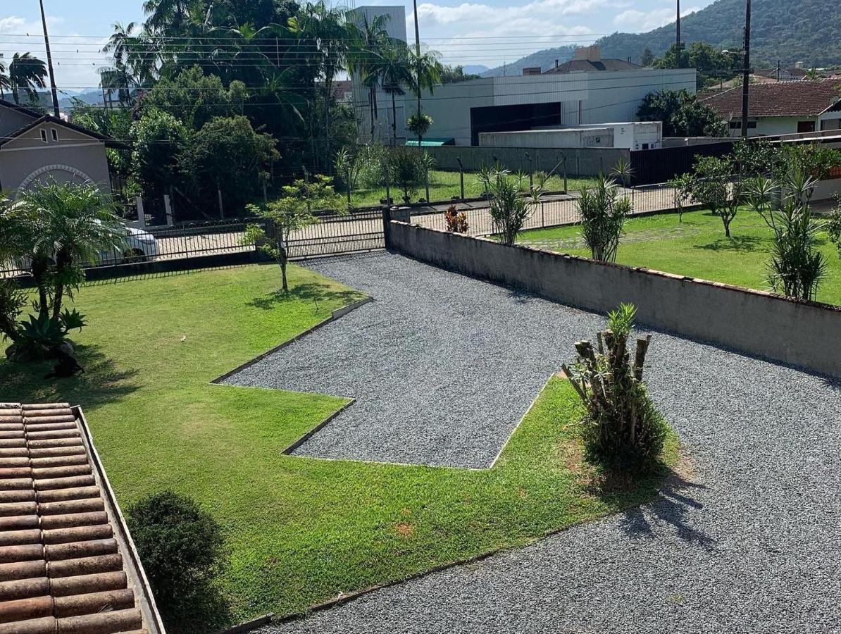 Quarto Aconchego 345 Ao Lado Alles Park Pomerode Luaran gambar